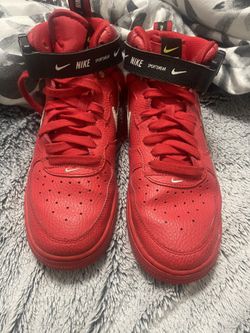 Nike Air Force 1 Mid Utility