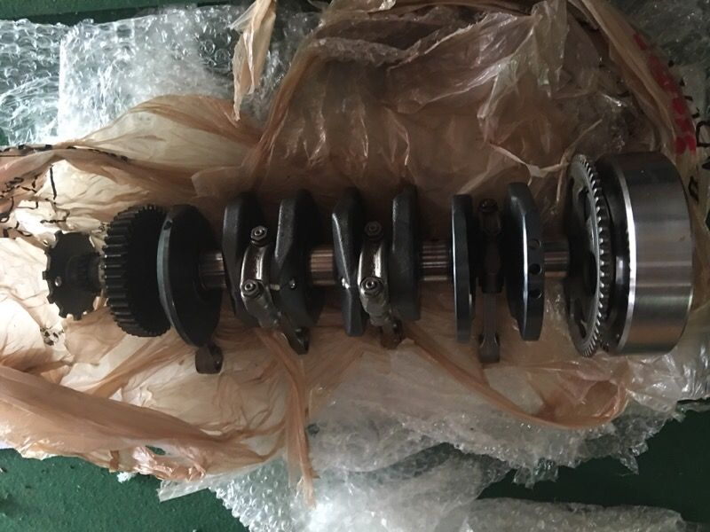 Kawasaki Z6R CAMSHAFT AND CYLINDER HEAD WITH PISTONS