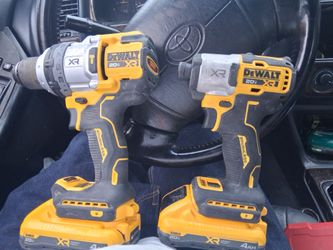 DewaltXR hammerdrill  dealt impact like new