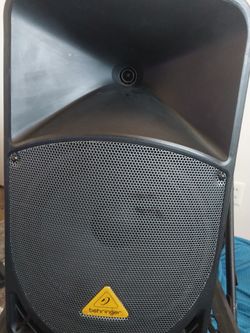 Behriinger EURO LIVE B112D