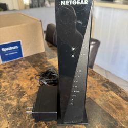 Neatgear Cable Modem + WiFi Router
