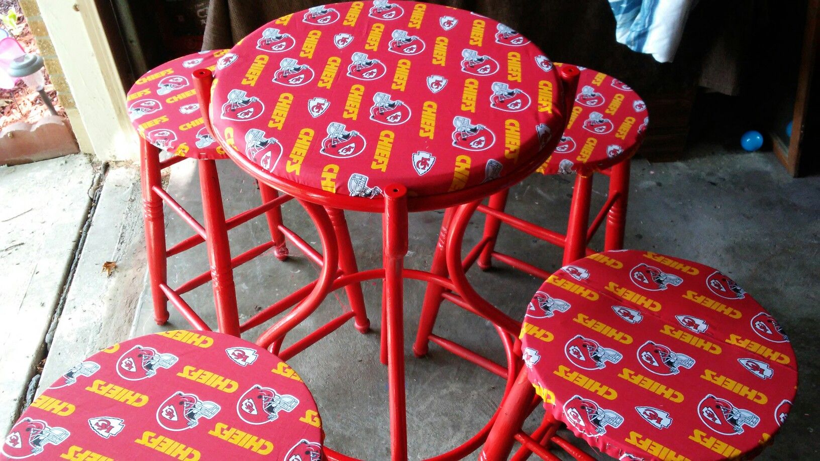 Kansas city chiefs bar stools and tables