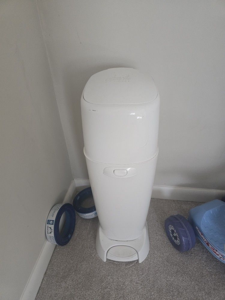 Genie Diaper Bin