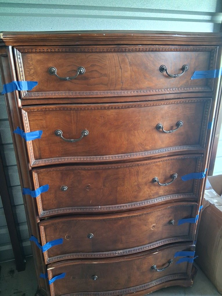 Queen Bedroom Set