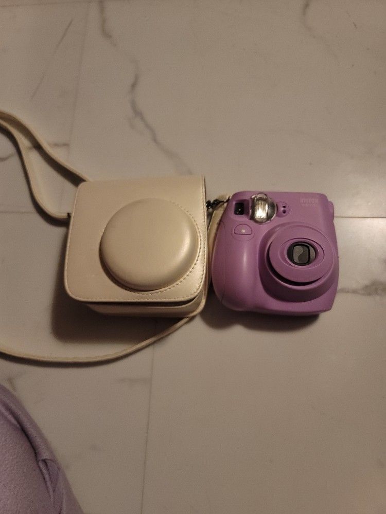 Polaroid Camera (purple) with It's Bag