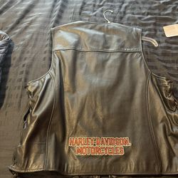 XL Harley Davidson Black Leather Vest 
