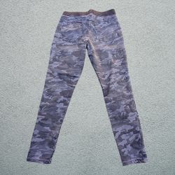 Women's No Boundaries Camouflage Pants Size L