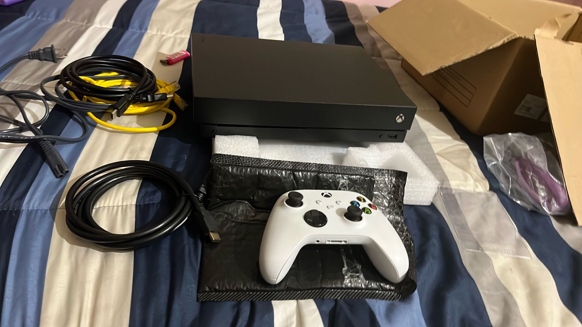 Taken Best Offer Untill 11:30-amXbox One x Never Used Gem Condition. 10 Games Gamesir g7Se Last Chance Ty:)