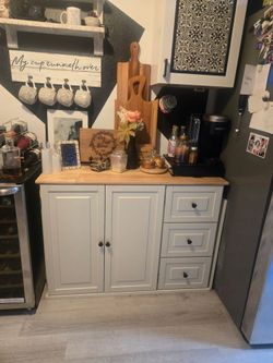 Kitchen storage
