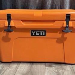 YETI Tundra 45 Cooler