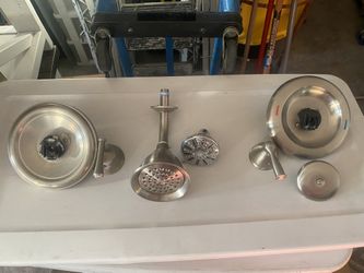 2 Moen Shower Trim kits - Used Working Condition