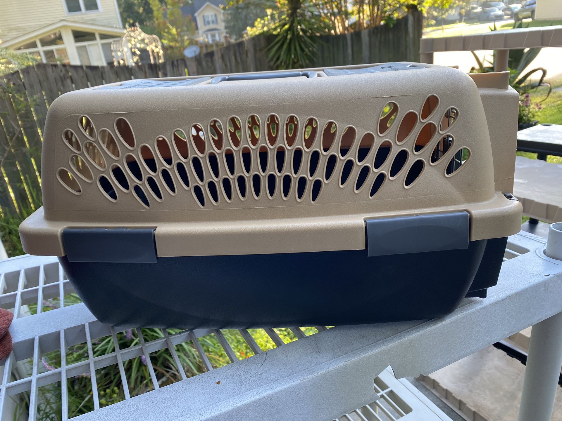 petmate-carrier-for-sale-in-charleston-sc-offerup