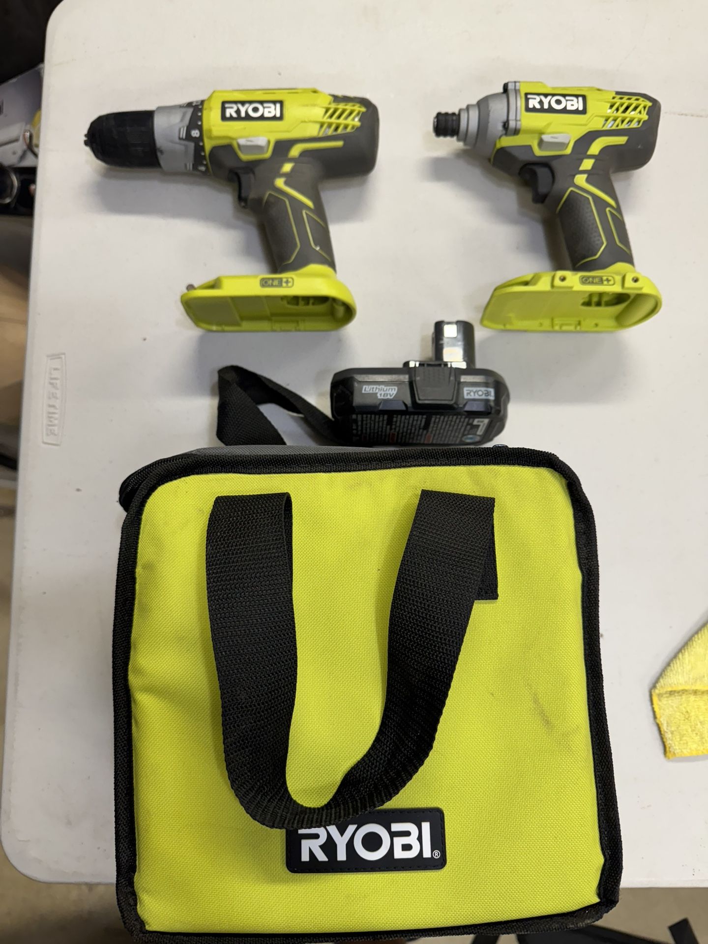 Ryobi Drill Set