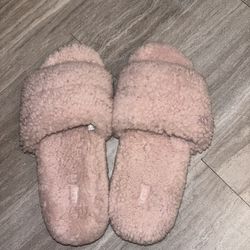 Ugg Slippers Cozetta Curly Size 9