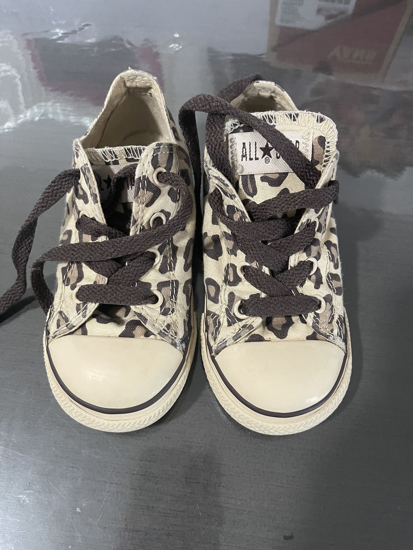 Toddler Converse Size 9