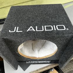 JL Audio speaker Box