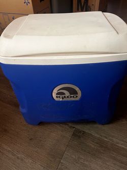 Igloo ice chest