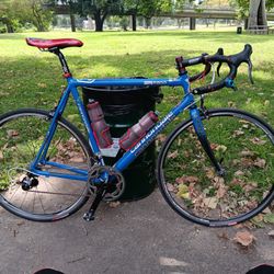 60cm Cannondale R800 Caad4 2 By 10 Bar-end Shifters SRAM Rival Drivetrain
