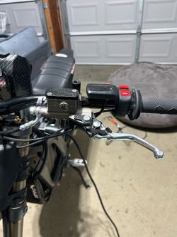 Ultra Bee Brakes (Surron LBX)