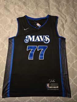 Brand New Mavs Luka Doncic 