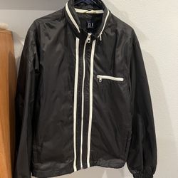 Brand New Gap Men Lightweight Windbreaker with hoodie Packable Jacket
