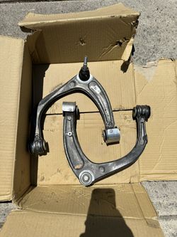 2024 Chevy Silverado 1500 Upper Control Arms 