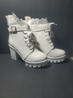 Women's Lace Faux Leather Chunky Ankle Boots Size 8.5