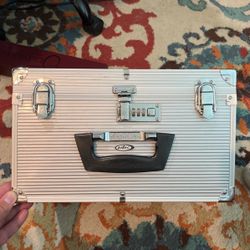 RARE Intec Aluminum Game Case For Nintendo GameCube