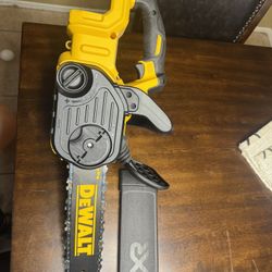 Dewalt 12in Chainsaw 