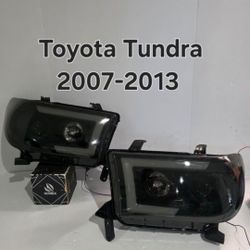 Toyota Tundra 2007-2013 Headlights 