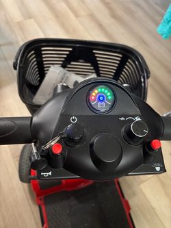 Motorized cart/scooter