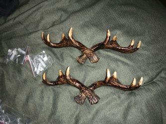 Antler hat rack