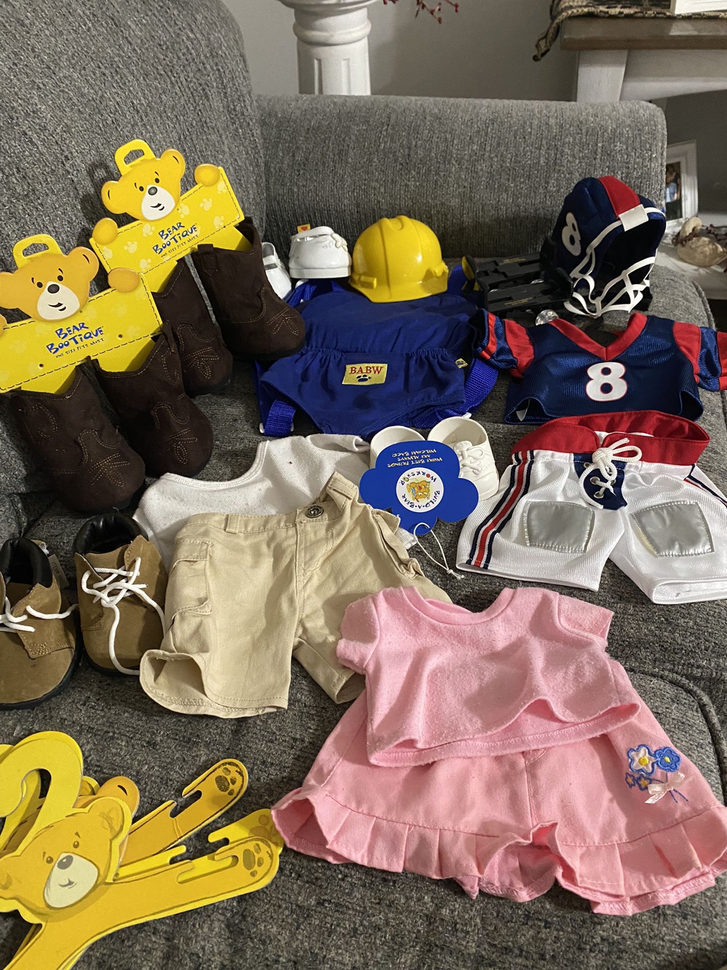 Boyd’s Bears Outfits