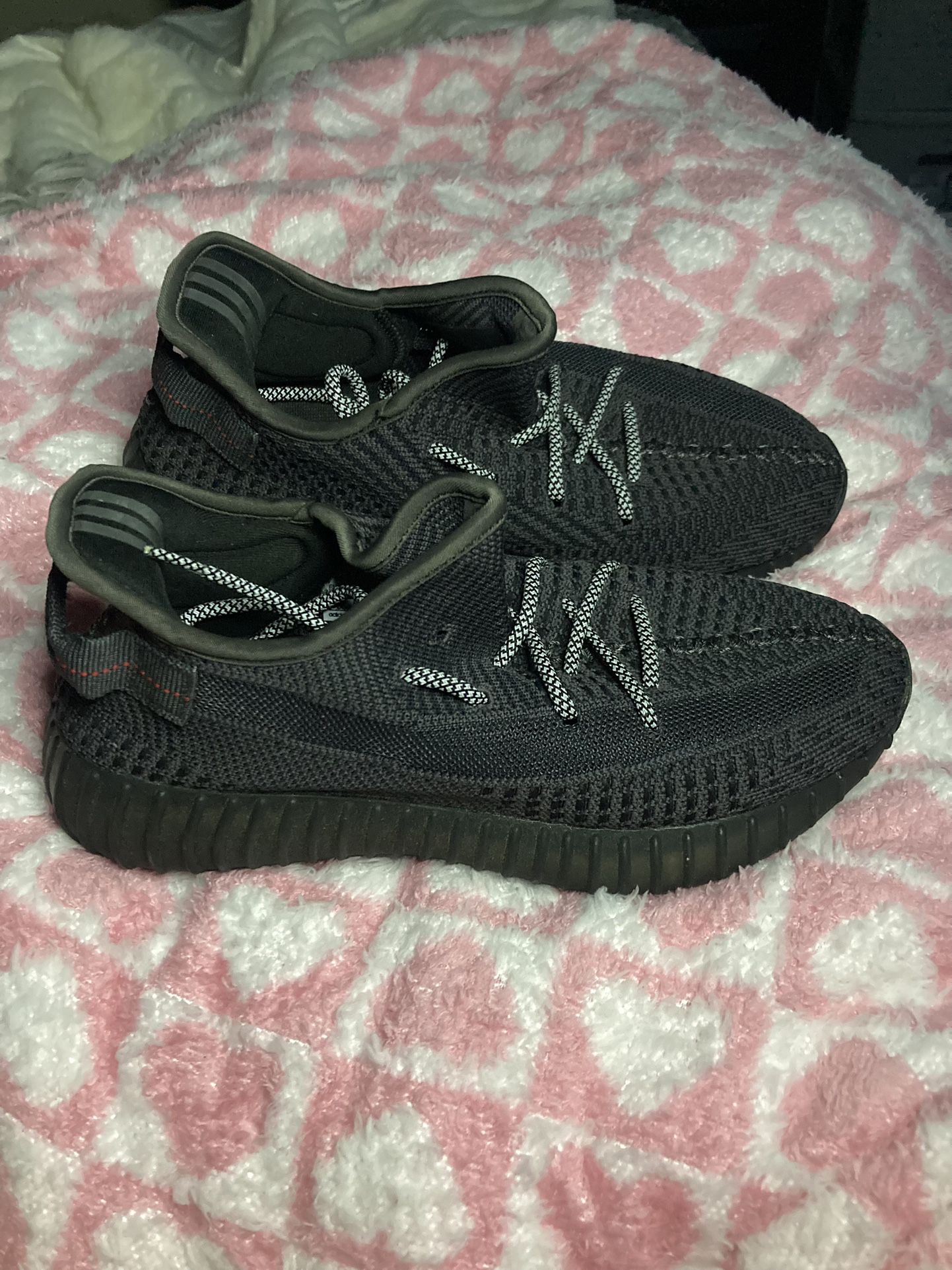 adidas Yeezy V2 Black 