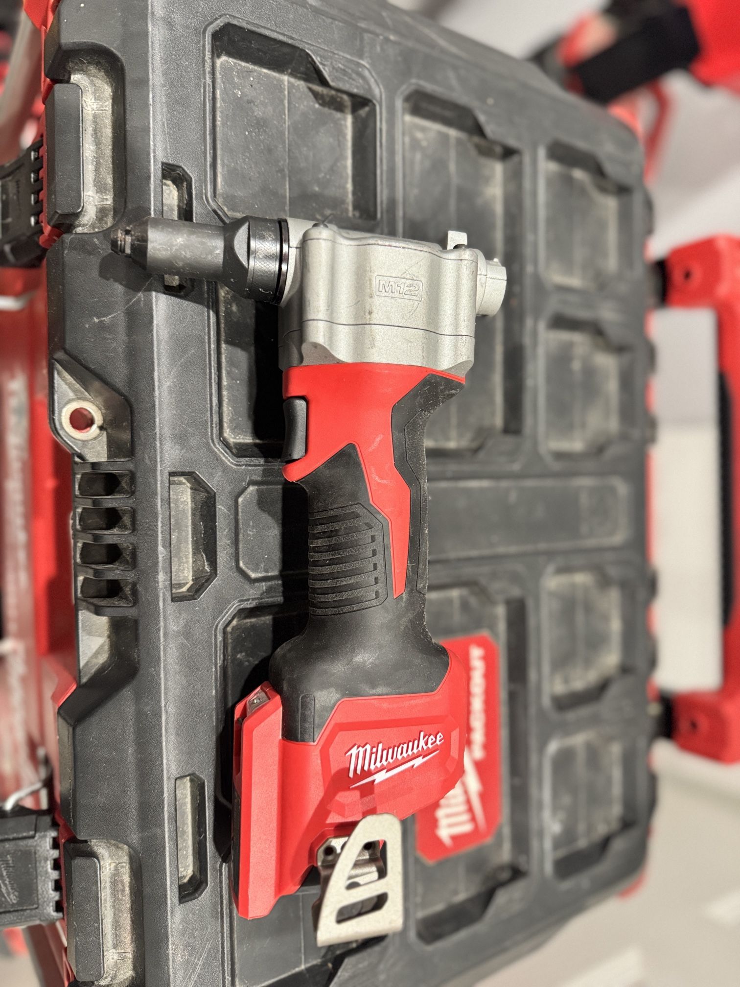 M12 Milwaukee Rivet Tool