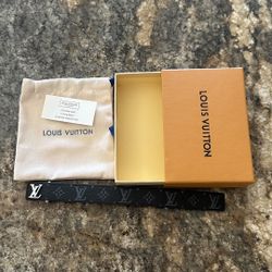 Louis Vuitton Bracelet (Black)