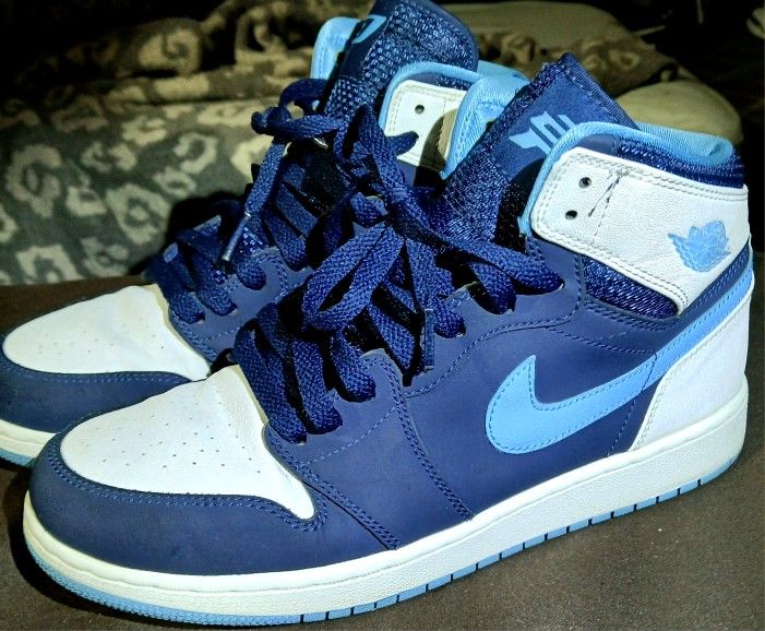 3 Pairs Of Jordan Size 7y LIKE NEW! $50