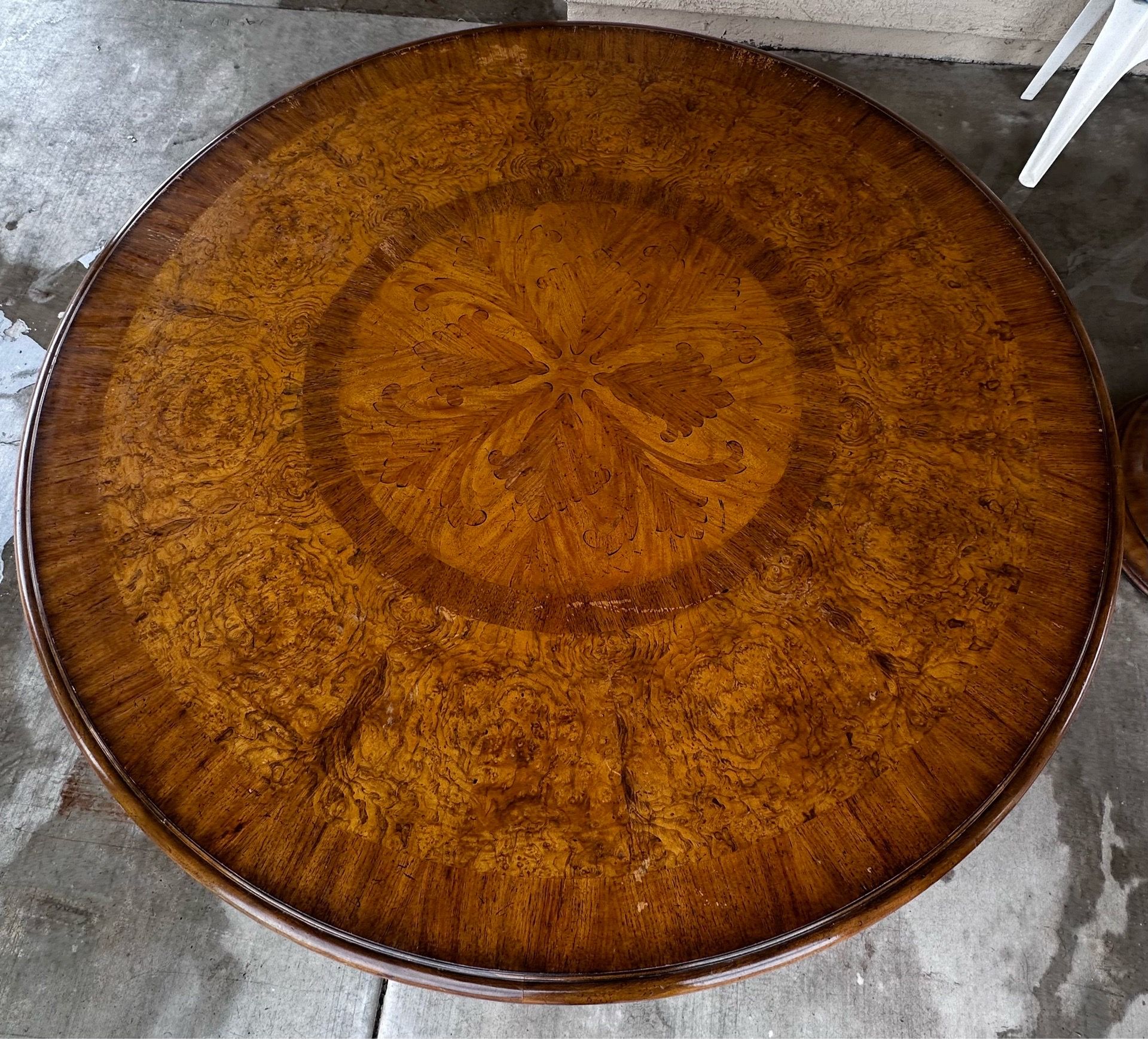 Thomasville Furniture Hills of Tuscany Elba 72" Round Dining Table - Light Rustico Finish