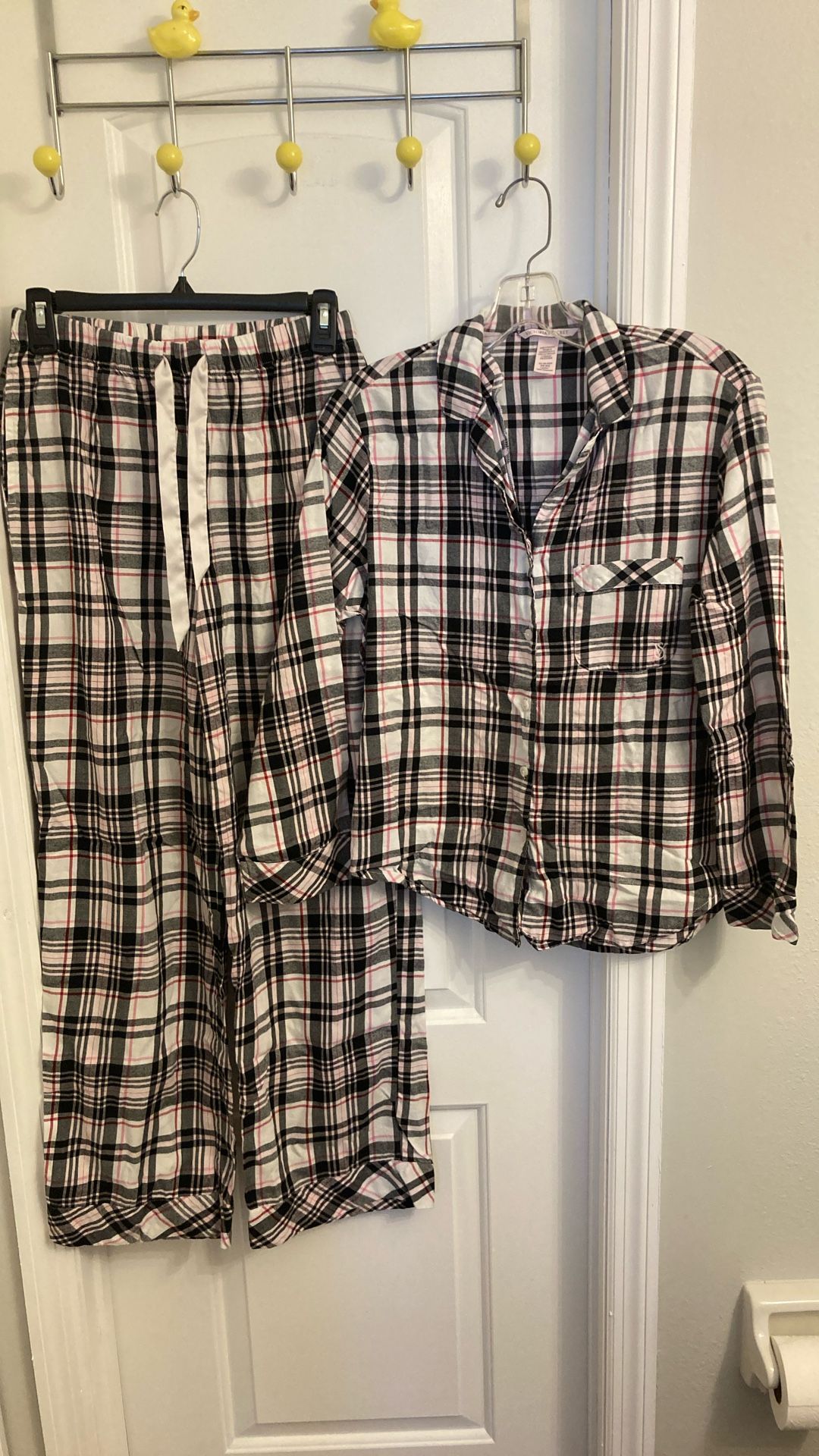 Victoria Secret PJ Set XS Never Worn