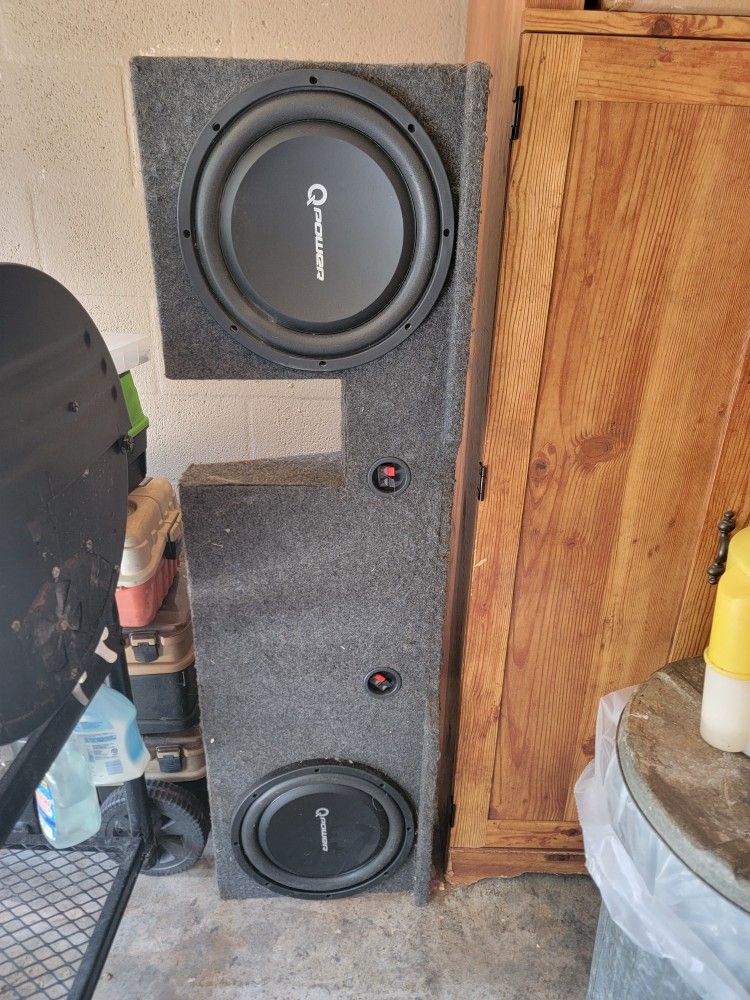 Q Power Subs In Truck Box