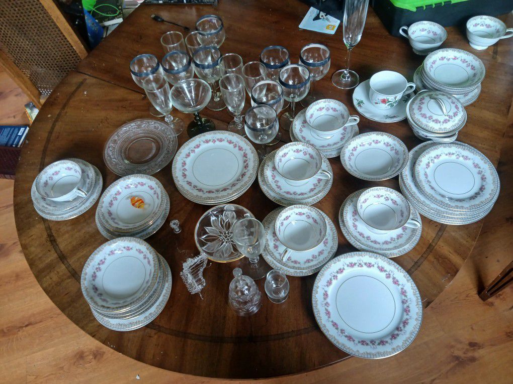 Antique China and Plates/cups
