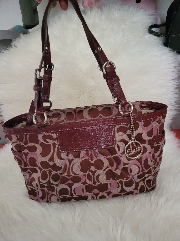 Coach Shoulder bag