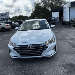 2019 Hyundai Elantra