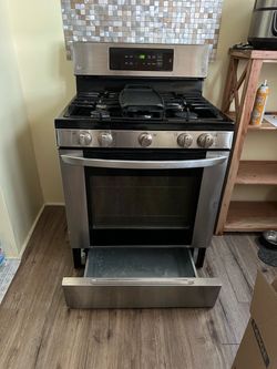 Excellent used Refrigerator and Stove