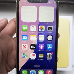 iPhone 11 – 128GB – Factory Unlocked – With Box & Accessories