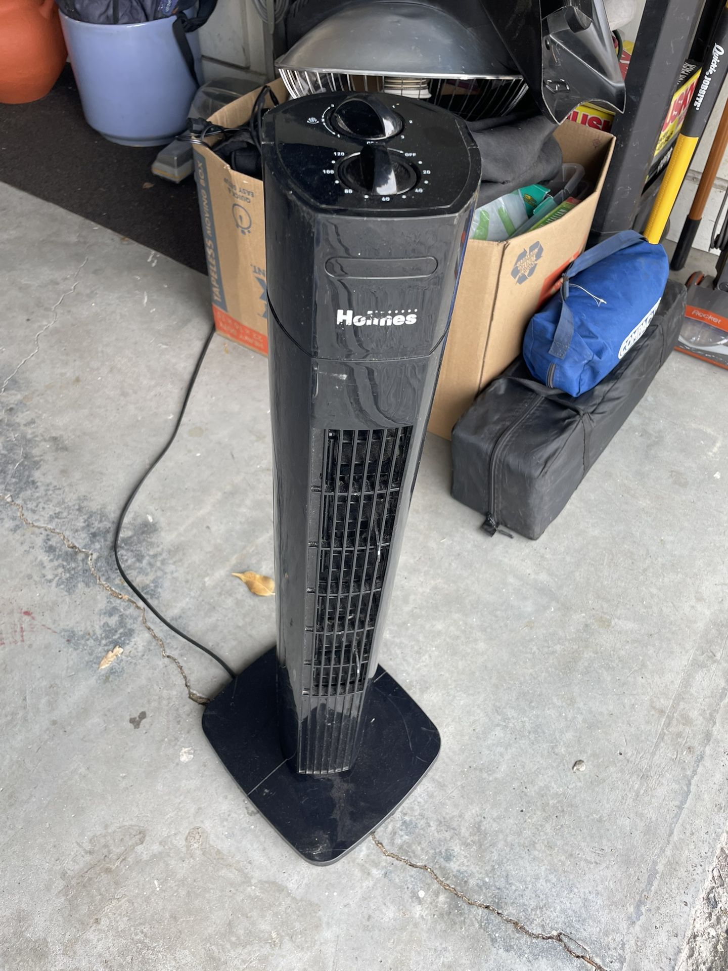 Hohnes Black Oscillating Fan Tower