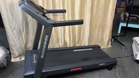 Schwinn Fitness 810 Treadmill - GREAT CONDITION