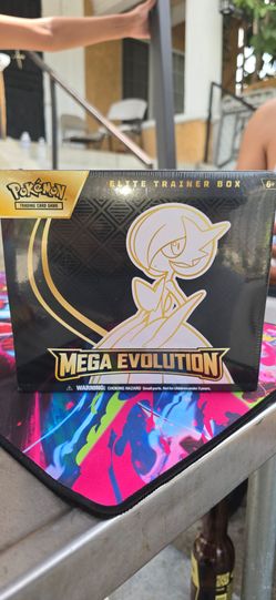 ELITE TRAINER BOX MEGA EVOLUTION