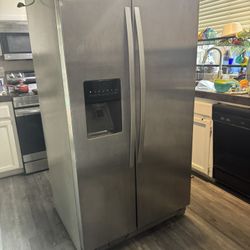 Kenmore Refrigerator 