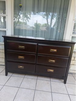 6 drawers Dresser